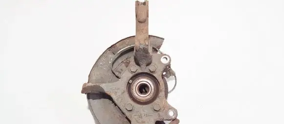 Toyota Auris 150 Front wheel hub