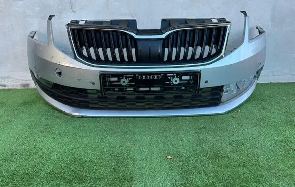 Skoda Octavia Mk3 (5E) Front bumper 5E0807221N