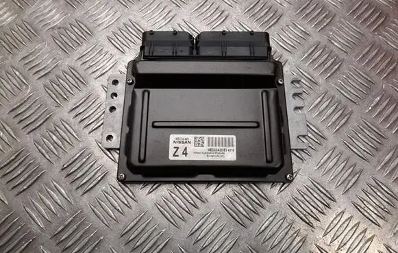 Nissan Almera N16 Engine control unit/module MEC32420