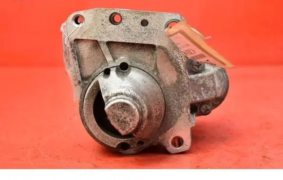 Peugeot 207 CC Starter motor V755001780