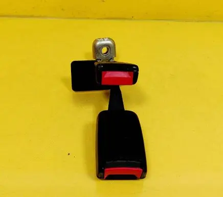 Audi A4 S4 B5 8D Rear seatbelt buckle 8D0857739