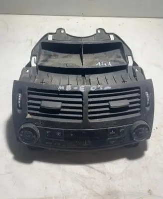 Mercedes-Benz E W211 Climate control unit 2118303090
