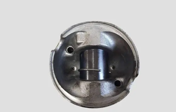BMW 3 E90 E91 Piston 0000