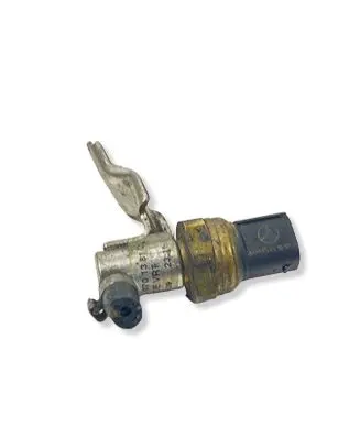 Mercedes-Benz E C207 W207 Fuel pressure sensor A6510701381