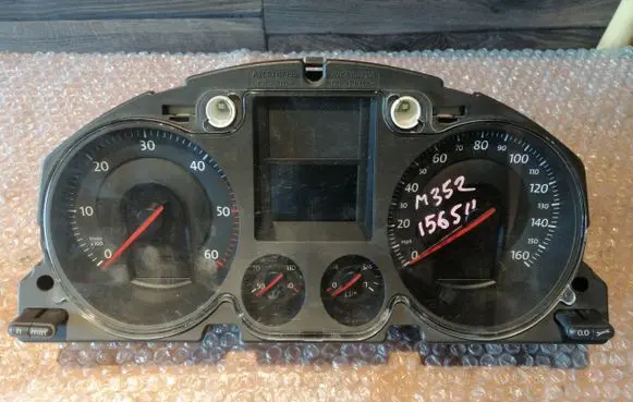 Volkswagen PASSAT B6 Speedometer (instrument cluster) 3C0920960KX