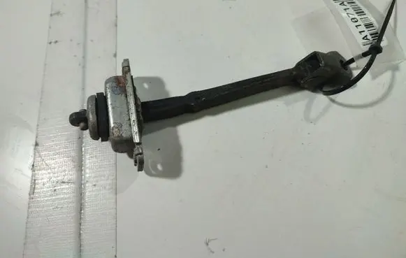 Chevrolet Captiva Rear door check strap stopper 