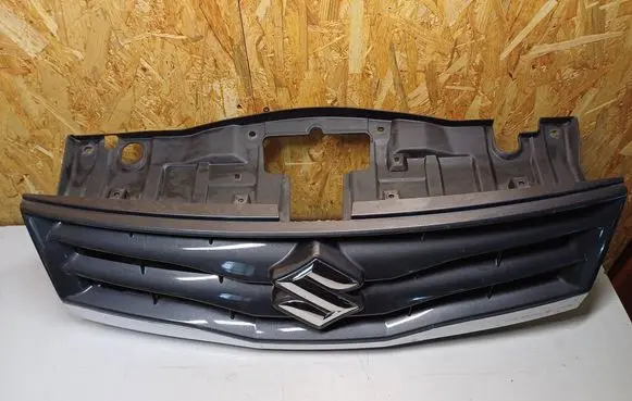Suzuki Grand Vitara II Front grill 7211177KA