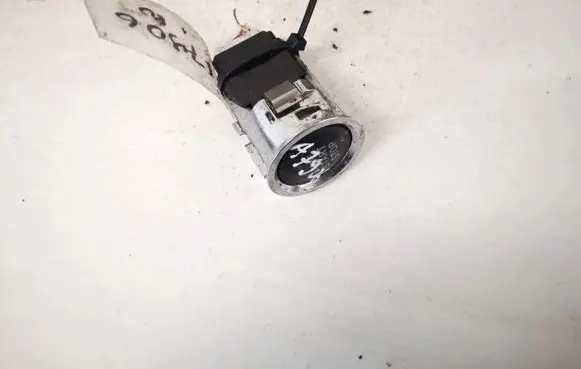 Toyota Corolla Verso AR10 Engine start stop button switch 15a710
