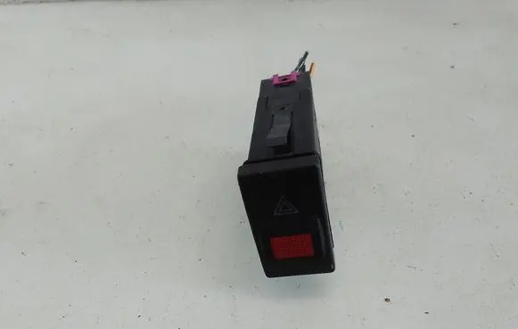 Audi A4 S4 B5 8D Hazard light switch 8D0941509C