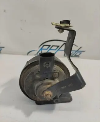 Audi A8 S8 D3 4E Horn signal 4E0951185