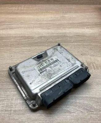 Audi A8 S8 D3 4E Engine control unit/module ECU 4E0907560 0261207257