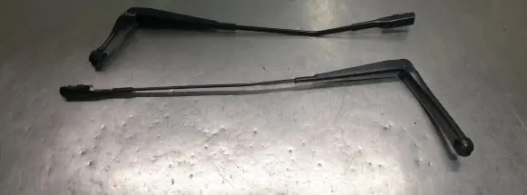 Audi A4 S4 B8 8K Front wiper blade arm 8K1955407