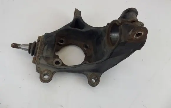 Front wheel hub