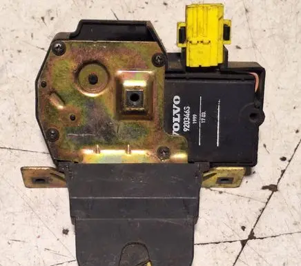 Tailgate/trunk/boot lock/catch/latch