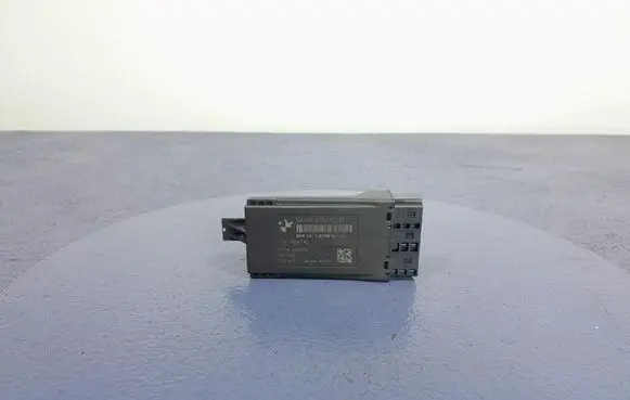 Audi A4 S4 B7 8E 8H Seat control module 6993154