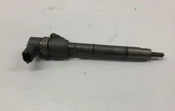 KIA Ceed Fuel injector 0445110320