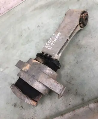 Hyundai Tucson IV NX4 Engine mount bracket 21950R5200