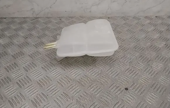 Volvo V50 Coolant expansion tank/reservoir 017026003