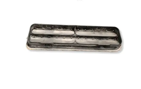 Mercedes-Benz C W204 Quarter panel pressure vent A2048300342