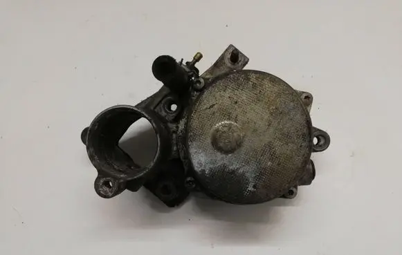Jaguar X-Type Vacuum pump