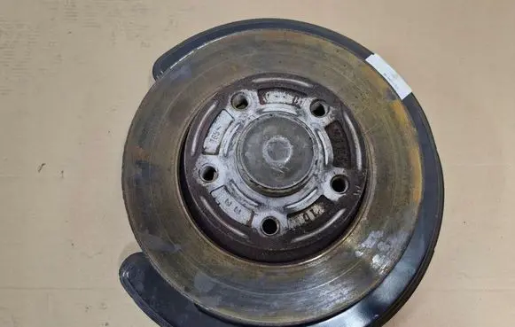 Renault Trafic III (X82) Rear wheel hub spindle/knuckle 