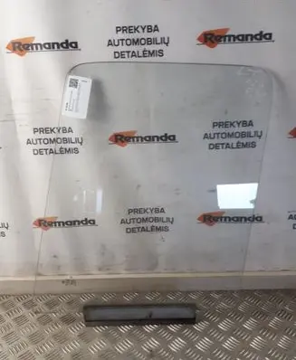 Volkswagen II LT Front door window glass four-door