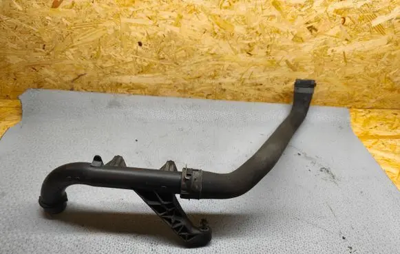 Mercedes-Benz E W213 Engine coolant pipe/hose A2135010182 A6542031302