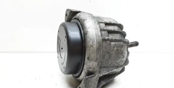 BMW 1 E81 E87 Engine mount bracket 1398111 13981112GE