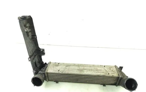 BMW 3 E90 E91 Intercooler radiator 3296373 7524912