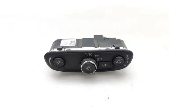 Opel Insignia B Light switch 39121796