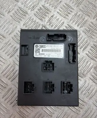 Audi A4 S4 B8 8K Comfort/convenience module 8K0907063DC
