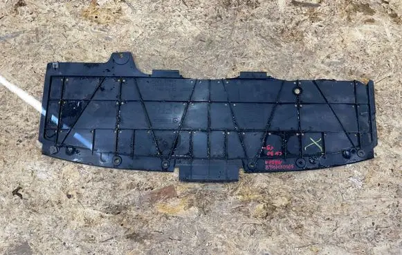 Mazda CX-30 Engine splash shield/under tray DFR5-5611Y S2501M468