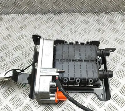 Peugeot 208 II Hybrid/electric vehicle battery fan 9821712680