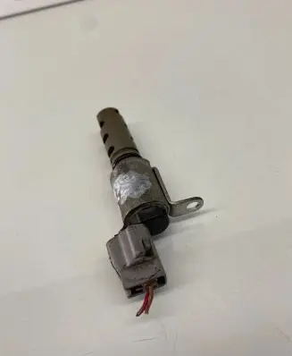 Toyota Auris 150 Camshaft vanos timing valve 337010 501022