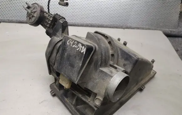 Audi A6 S6 C4 4A Mass air flow meter 0281002074 4A0133471 4A0129607J