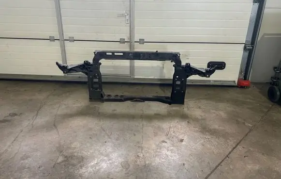 Hyundai Tucson TL Radiator support slam panel 64101D7000