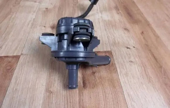 Toyota Auris E180 Electric auxiliary coolant/water pump G904052010