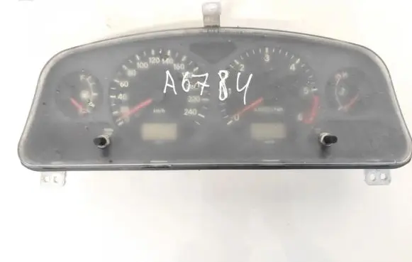 Toyota Avensis T220 Speedometer (instrument cluster) 8380005310 83800-05310