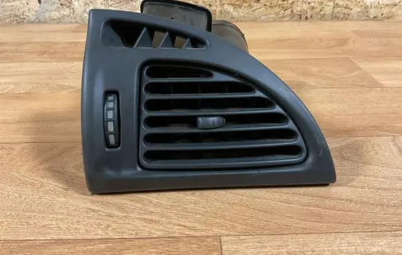Citroen C5 Dashboard side air vent grill/cover trim 9634422777 963261657A