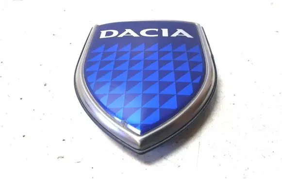 Dacia Logan I Manufacturer badge logo/emblem 8200690869