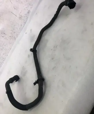 Opel Mokka B Engine coolant pipe/hose 9853184480
