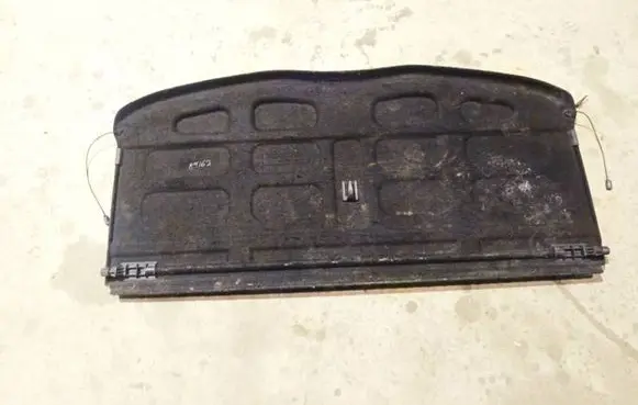 Parcel shelf