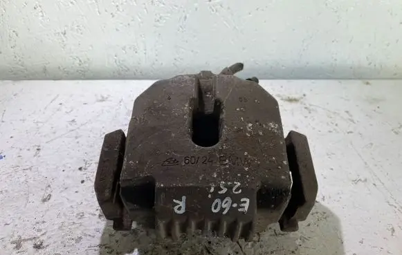 BMW 5 E60 E61 Front brake caliper 60/24