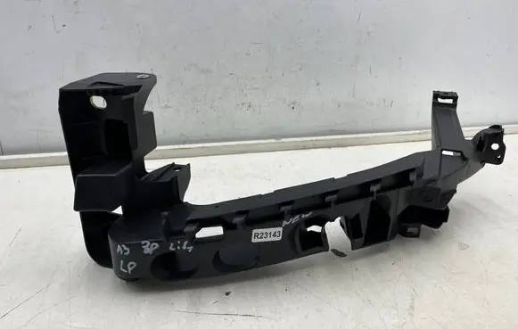 Audi A3 S3 8P Headlight/headlamp mounting bracket 