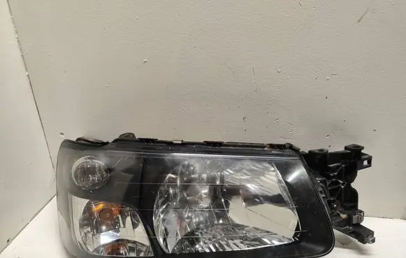 Subaru Forester SG Headlight/headlamp 8230pl 02hcr