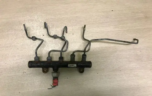 Ford S-MAX Fuel main line pipe 9681649580