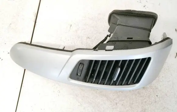 KIA Venga Dashboard side air vent grill/cover trim 847701p100