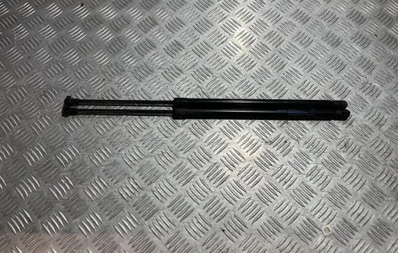 Nissan Juke II F16 Tailgate strut PU20586