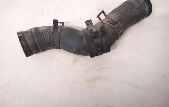 Toyota RAV 4 (XA20) Engine coolant pipe/hose