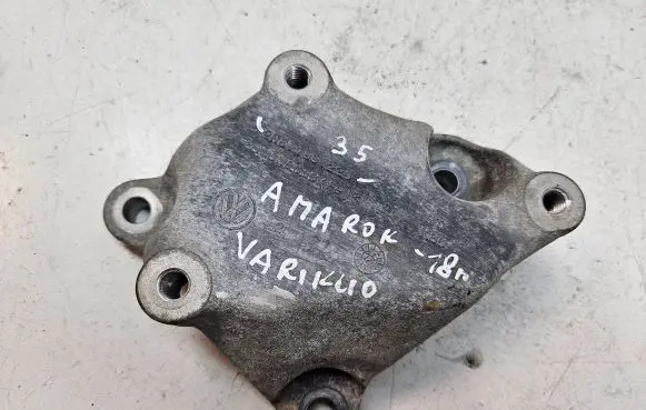 Volkswagen Amarok Engine mounting bracket 2H6199229